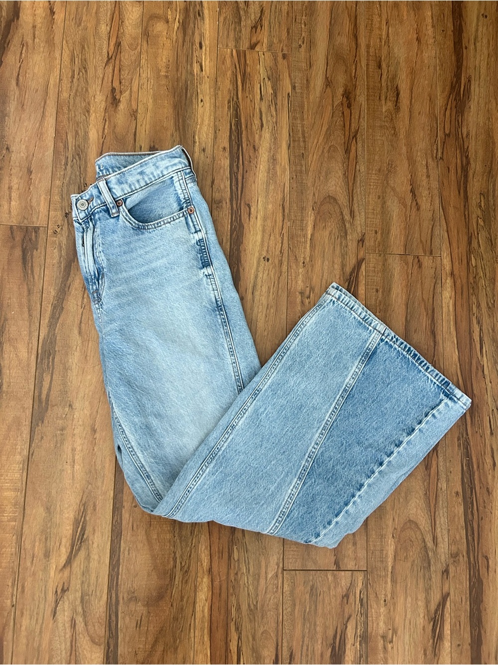 AE Jeans